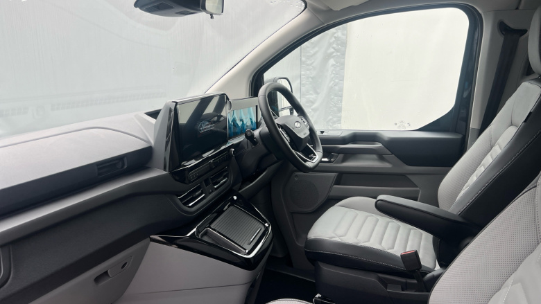 Ford Tourneo Custom 340 L1 Electric Rwd 160kW 65kWh H1 Titanium X 8 seater Auto